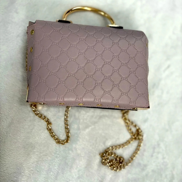 Top Handle Bag Gold Chain Strap Quilted Design Small Purse - Picture 2 of 4